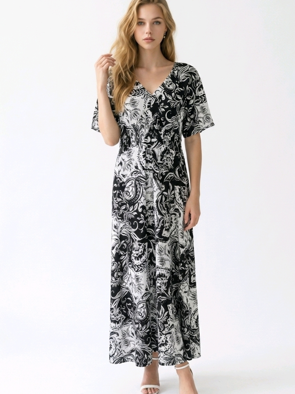 Eileen Fisher Black and White Abstract Print V-Neck Maxi Dress Size Lg